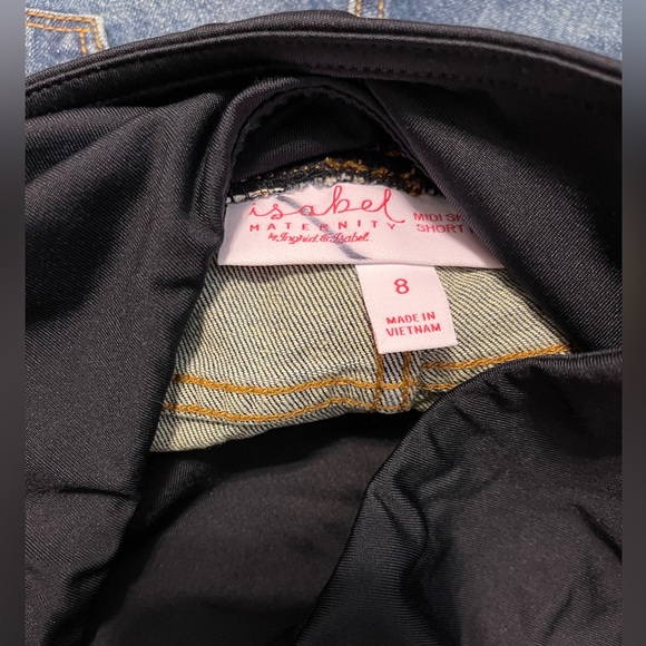 Isabel maternity shorts with crossover panel - Picture 4 of 5